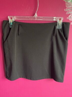 🖤Classic Black Mini Skirt🖤
